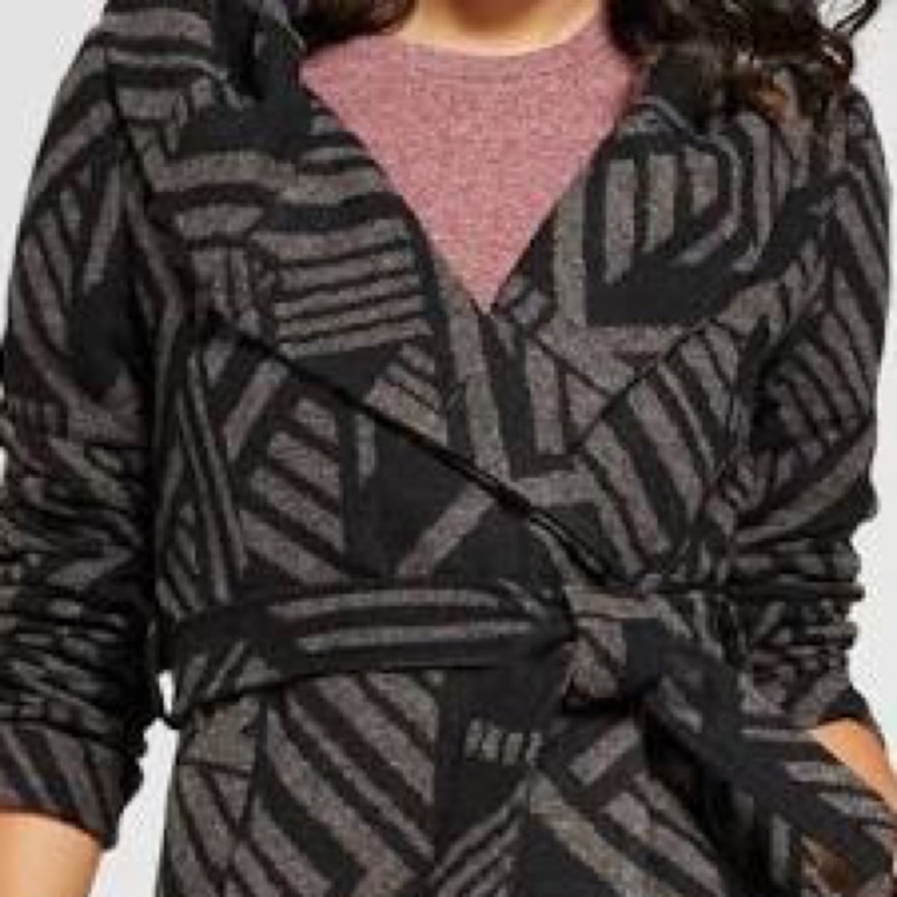 TRIBAL COAT ❤️ - Picture 2 of 3